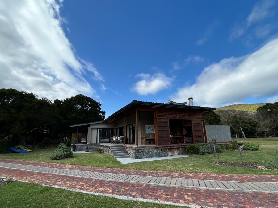 3 Bedroom Property for Sale in Brenton On Lake Western Cape